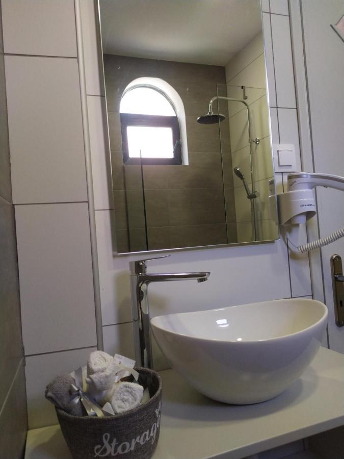 Valentinos Aparthotel